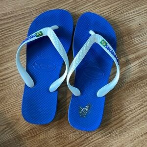 Havaianas blue flip-flops (Size 6)